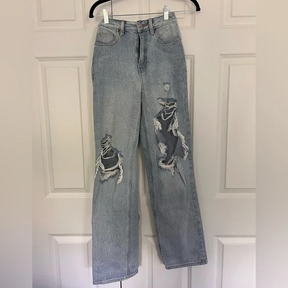 PacSun Eco Light Blue '90s Boyfriend Jeans - Picture 3 of 3